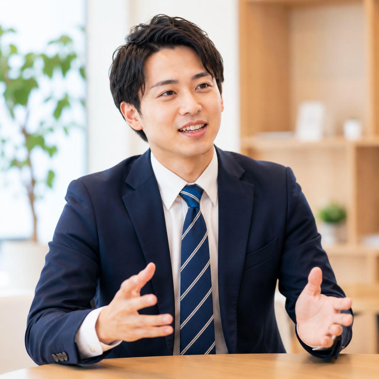 社員が説明している様子